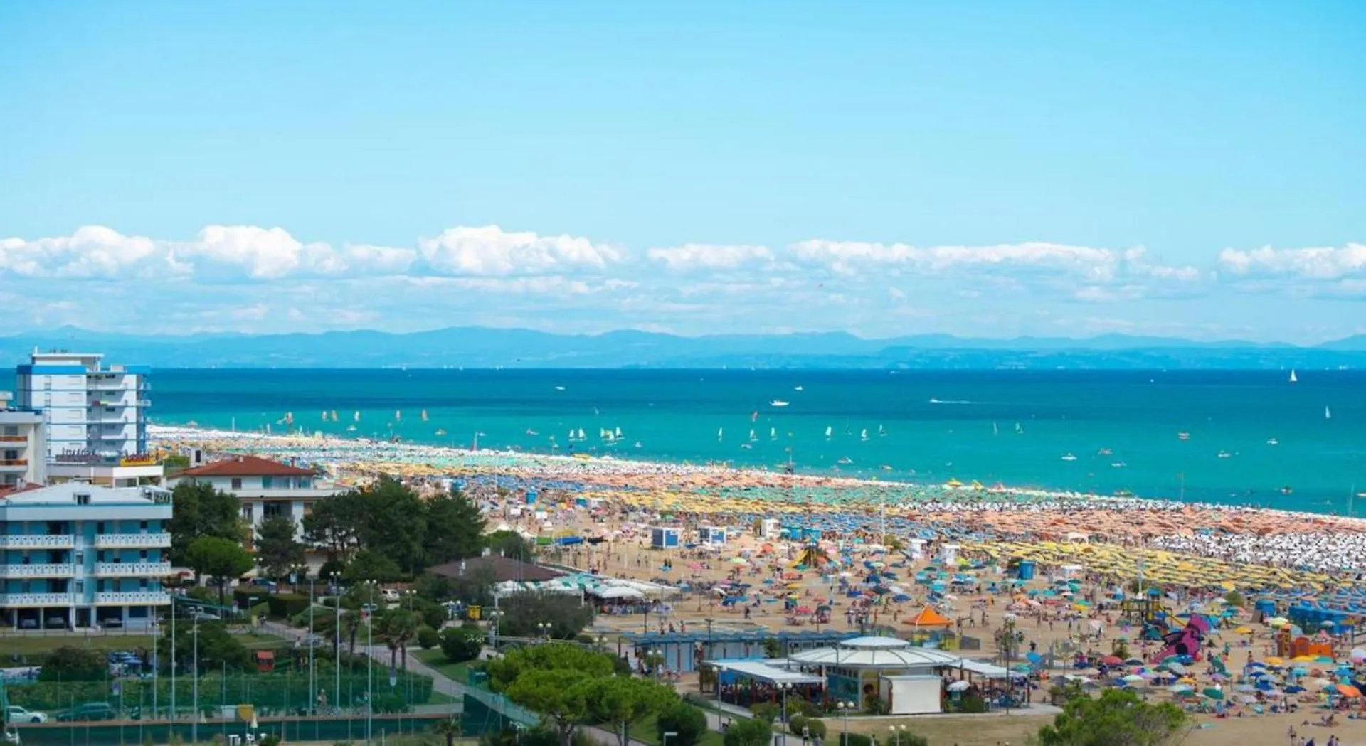 Apartment Design And Comfort In Central Bibione Italy