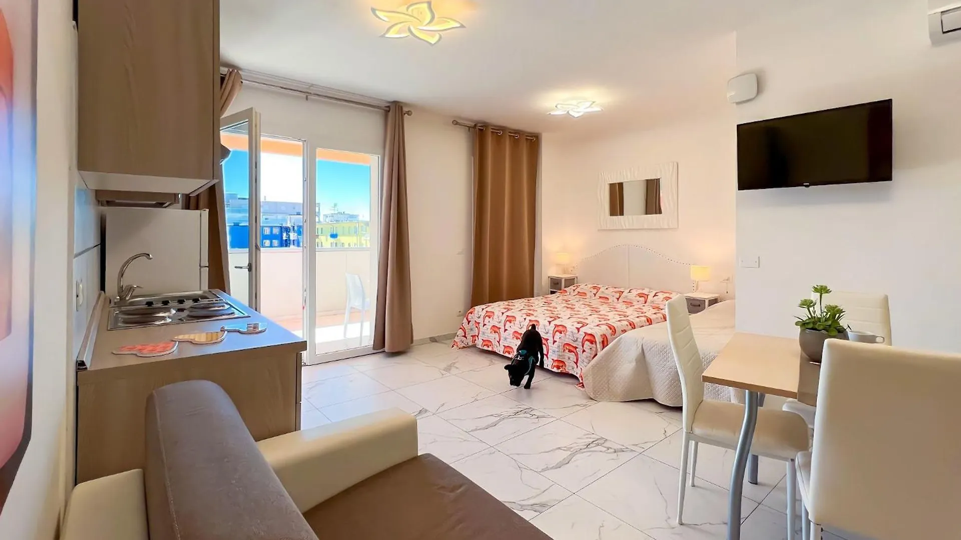 Apartment Design And Comfort In Central Bibione Italy